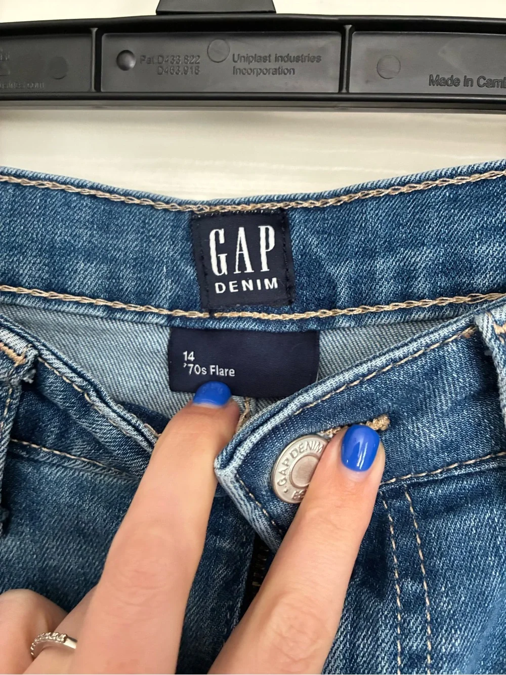 GAP Medium Blue Flare Jeans - Women's